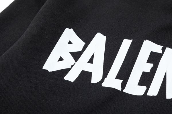 ブランドパーカー側面デザイン